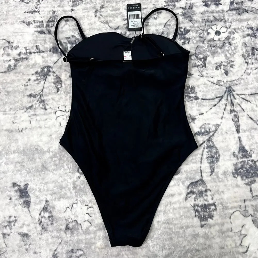 RELLECIGA One piece swimsuit Sz Small